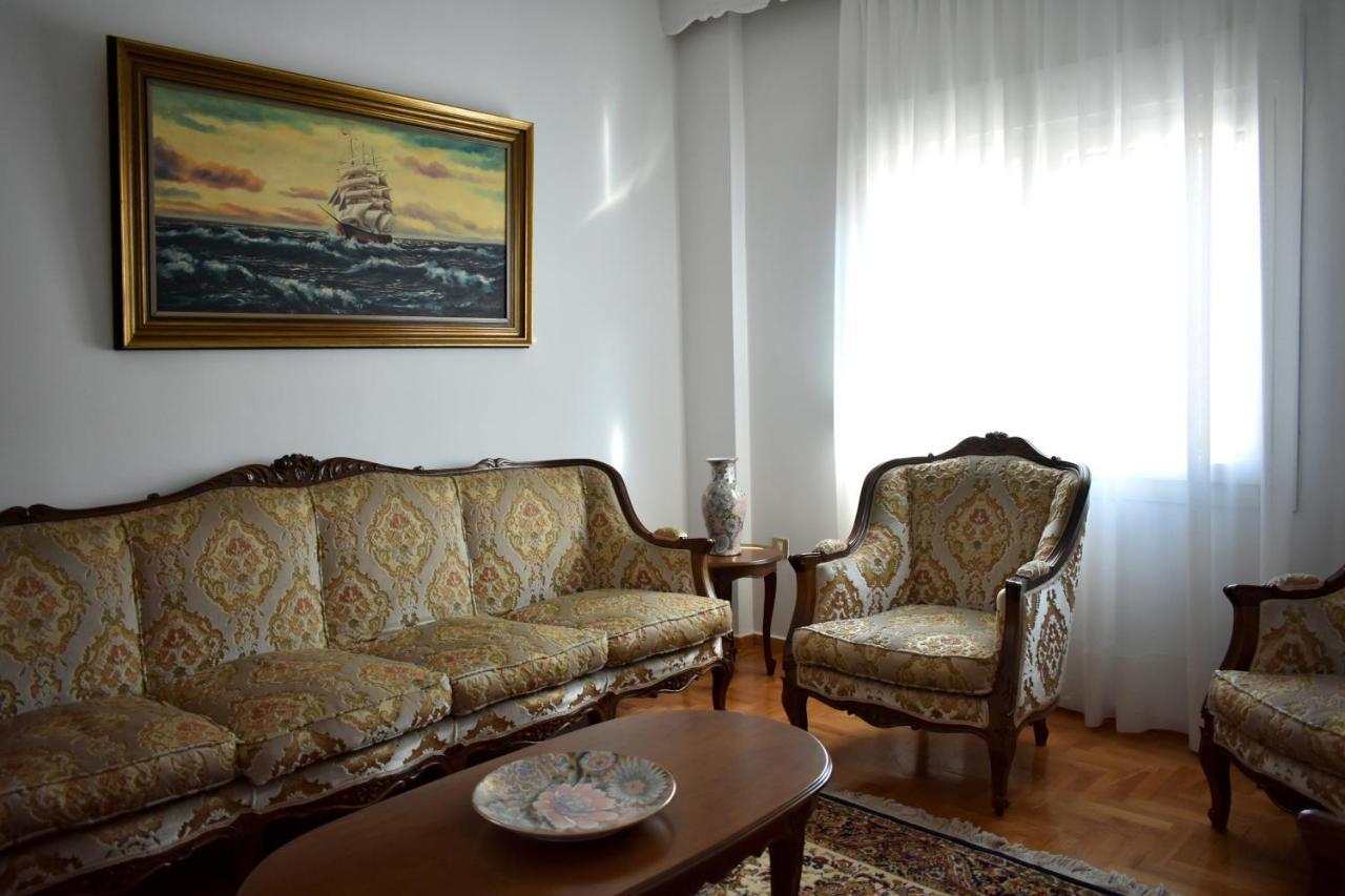 Κεντρικό Και Ευρύχωρο Οροφοδιαμέρισμα Kastoria Exterior foto