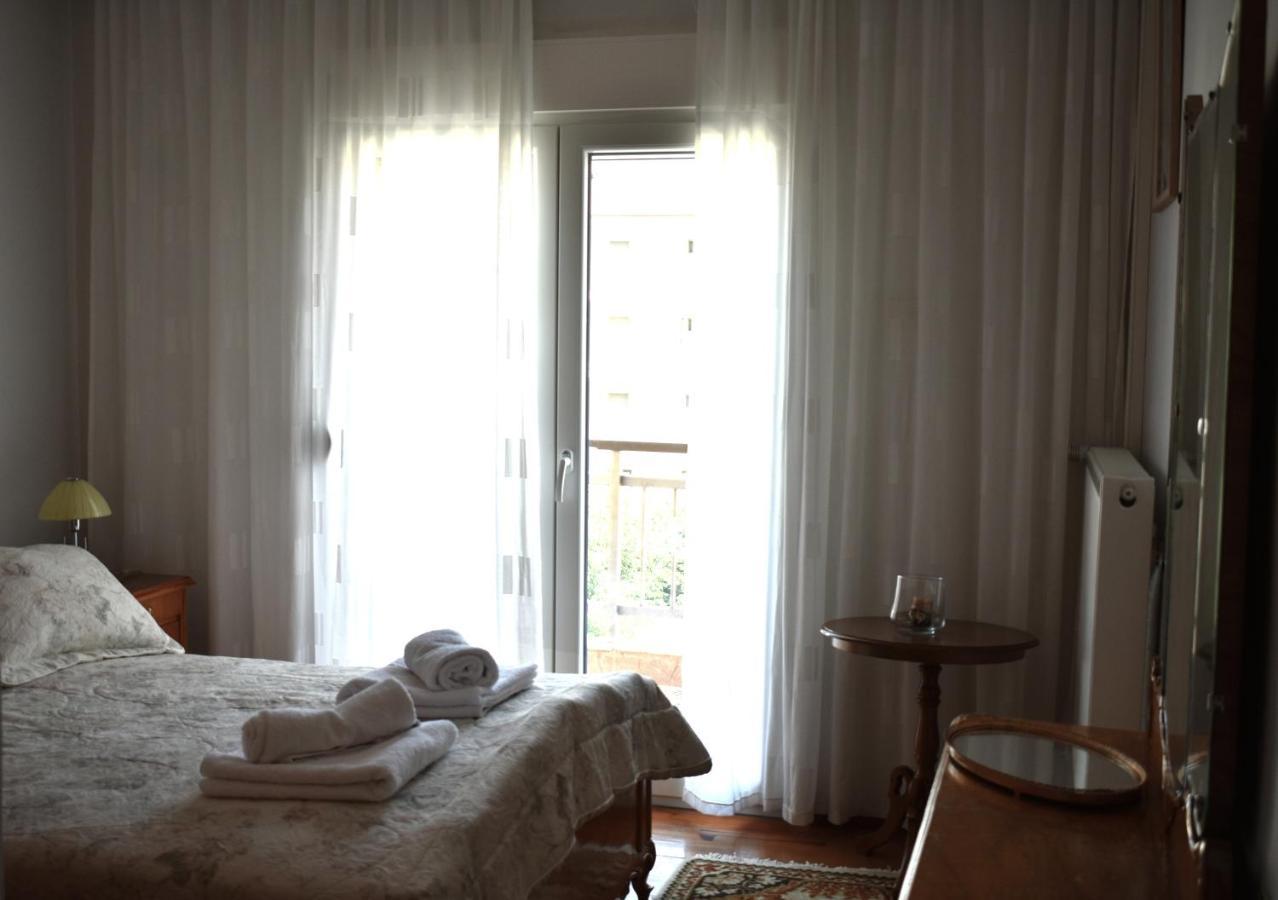 Κεντρικό Και Ευρύχωρο Οροφοδιαμέρισμα Kastoria Exterior foto